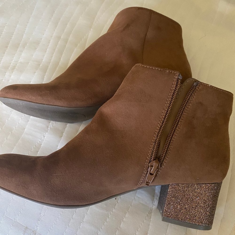 Cognac/Brown Suede Ankle Boot - Size 7.5